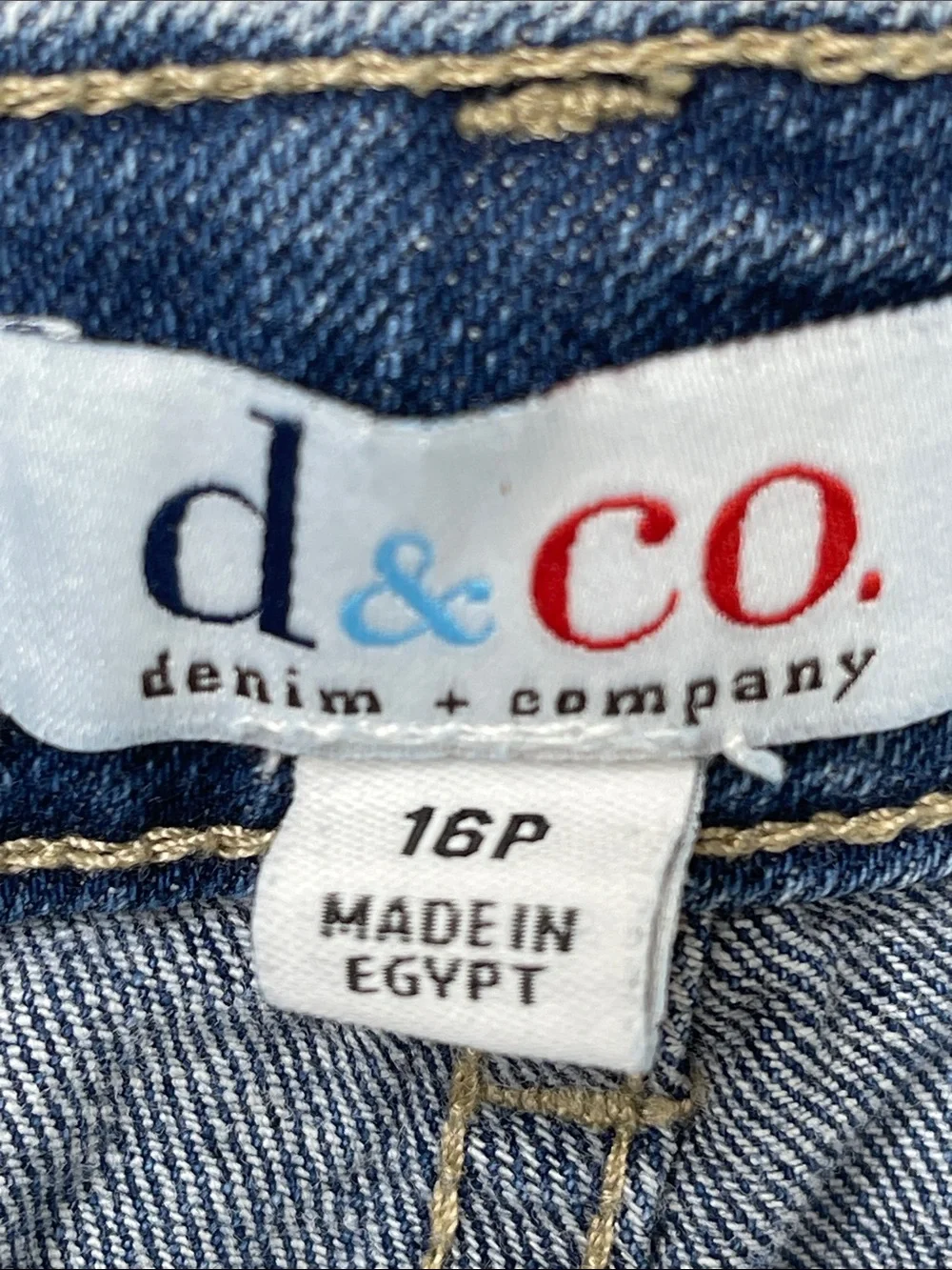D&CO Classic Women's Blue Denim Jeans SIZE 16P